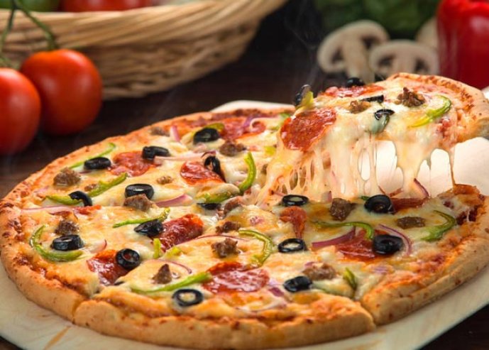 4 db választható pizza a Dunakavics Étteremben