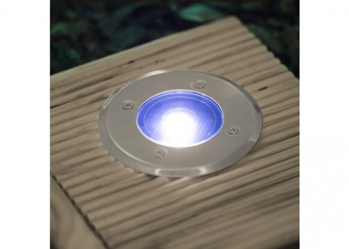 LED-es süllyeszthető, lépésálló szolár lámpa