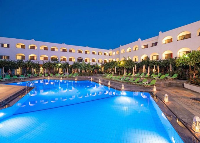 8 napos nyaralás 2 főre Görögországban, Krétán, repülővel, reggelivel, a Malia Holidays*** Hotelben