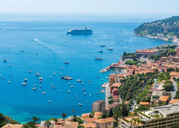 Hajókirándulás nyugat-mediterrán tájakon Barcelonából, repülőjeggyel, illetékekkel