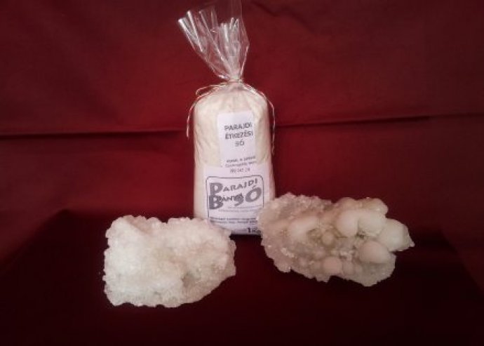2 kg parajdi étkezési só a Parajdi Sópincéből