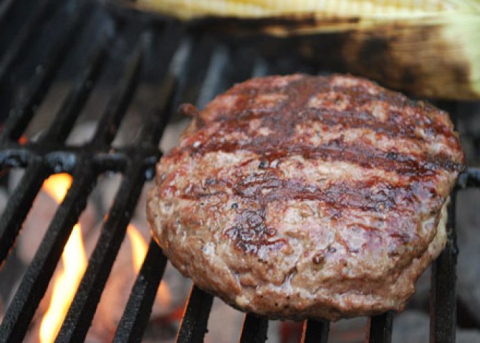 2 óriás sajtburger 1 áráért házi steak burgonyával