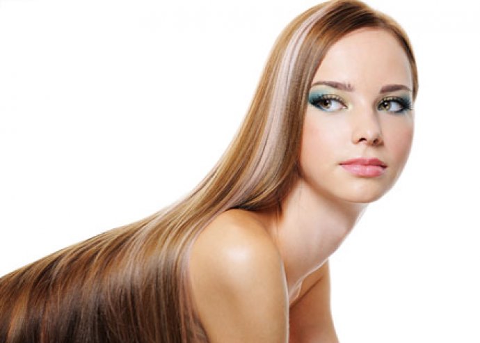 Hajhosszabbítás 50 cm-es európai orosz vagy extra minőségű magyar hajjal