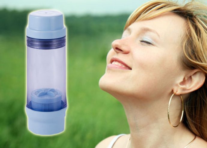 Energy vizes palack, instant, friss tiszta víz egy palack segítségével