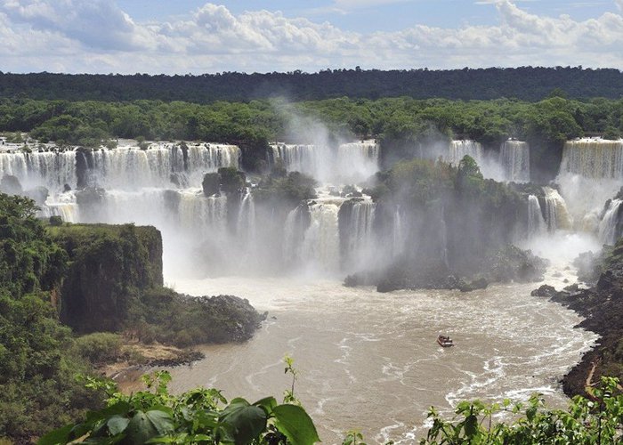 15 napos körutazás Dél-Amerikában Chile, Brazília, Argentína és Uruguay érintésével, repülőjeggyel, illetékkel, reggelivel, belépőkkel, idegenvezetéssel
