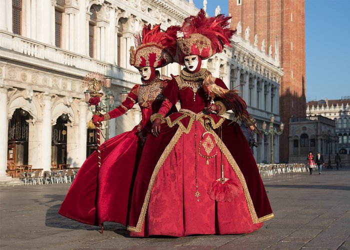 Buszos utazás a velencei karnevál nyitó vagy záró hétvégéjére, 3 napos kirándulás reggelivel
