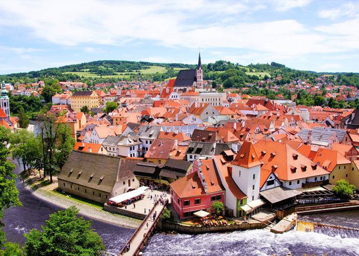 3 napos körutazás Csehországban, dél-cseh várakhoz és a Klosterneuburgi Apátsághoz, busszal, 3*-os szállással, reggelivel, idegenvezetéssel
