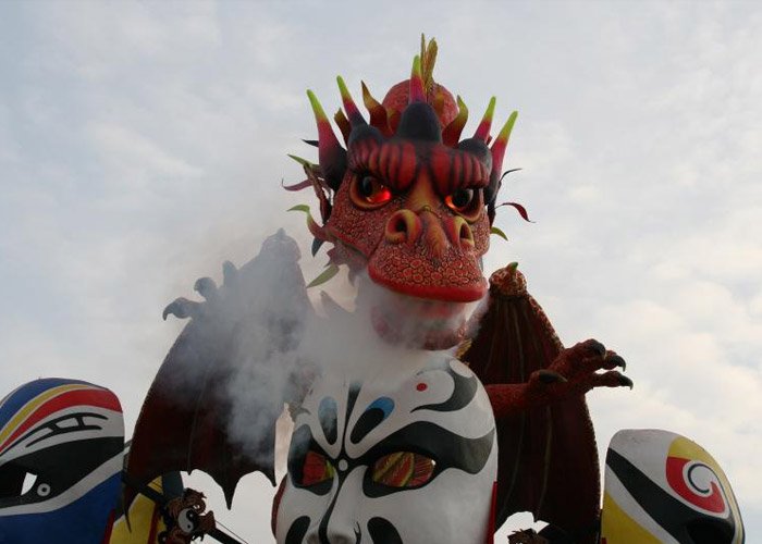 4 napos körutazás Toszkánában Viareggio karneválja idején, busszal, reggelivel, 3*-os szállással, idegenvezetéssel