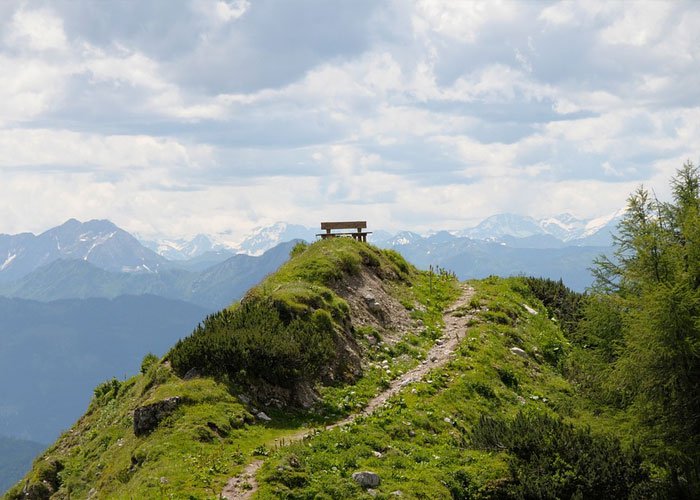 4 napos kirándulás és túrázás a Salzkammerguti tóvidéken és a Dachsteinen, buszos utazással, reggelivel, túravezetéssel
