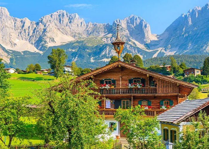 5 napos ausztriai kirándulás a Hegyi doktor című sorozat helyszínein, busszal, félpanzióval, idegenvezetéssel – vár az osztrák Dunakanyar és Tirol legmagasabb csúcsa
