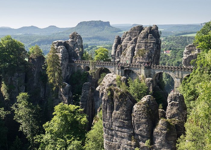 4 napos csehországi körutazás, fakultatív kirándulással a Bastei-sziklákhoz, busszal, reggelivel