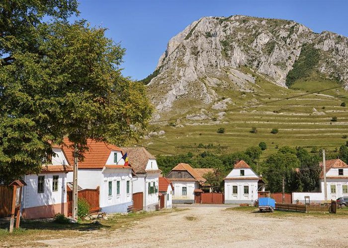 5 napos körutazás Székelyföldön, busszal, félpanzióval – Székelyudvarhely, Gyilkos-tó, Csíksomlyó
