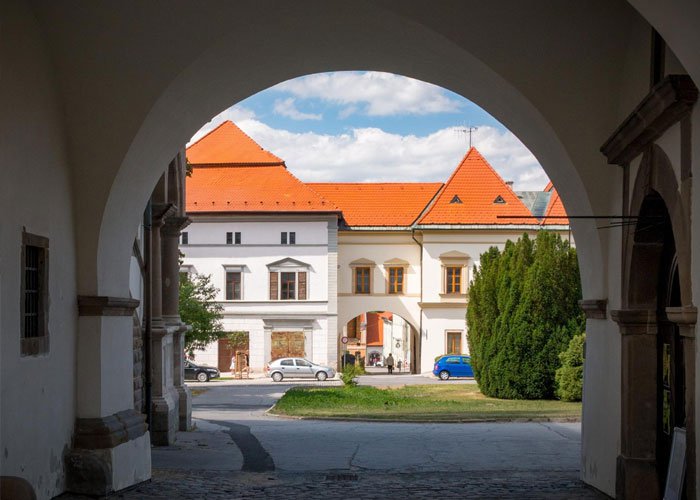 3 napos kirándulás Szlovákiában, a Felvidék történelmi városaiban, busszal, reggelivel, 3*-os szállással, Pünkösdkor is
