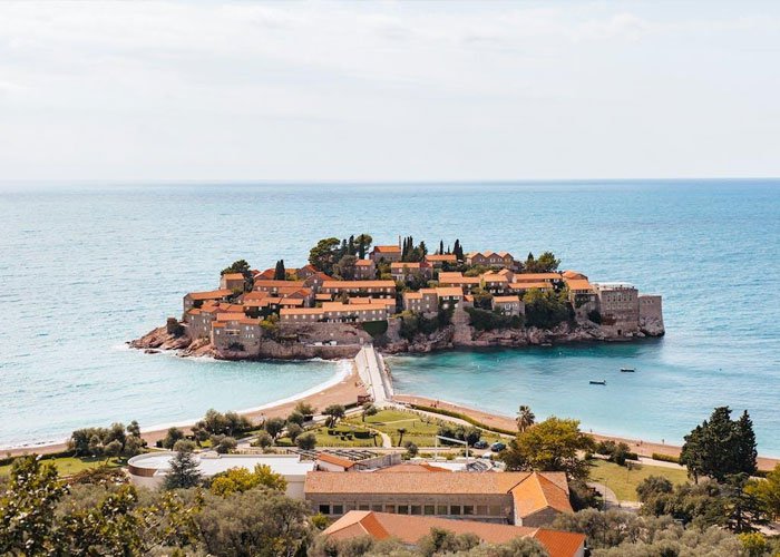 Nyaralás Montenegróban, buszos utazással, 4*-os szállással, félpanzióval