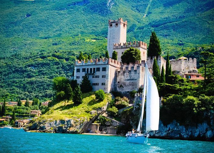 Pihenés a Garda-tónál, romantika Veronában, 4 nap reggelivel, autóbuszos utazással, idegenvezetéssel
