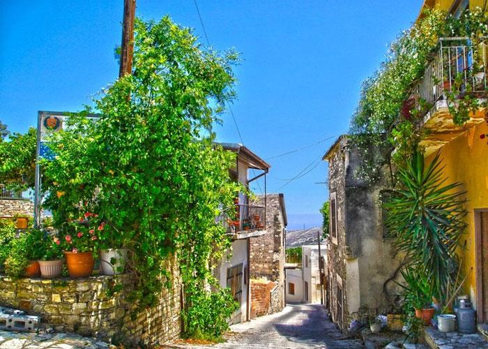 8 nap Cipruson, repülőjeggyel, illetékkel, transzferekkel, félpanzióval, programokkal és belépőkkel, idegenvezetéssel – vár Nicosia, Famagusta, Larnaca és a Földközi-tenger
