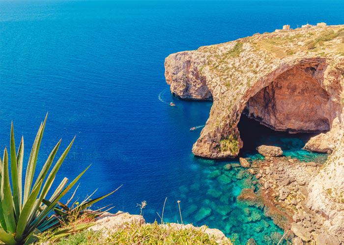 Nyárbúcsúztató körutazás Máltán, repülőjeggyel, illetékkel, reggelivel, 3*-os szállással, idegenvezetéssel
