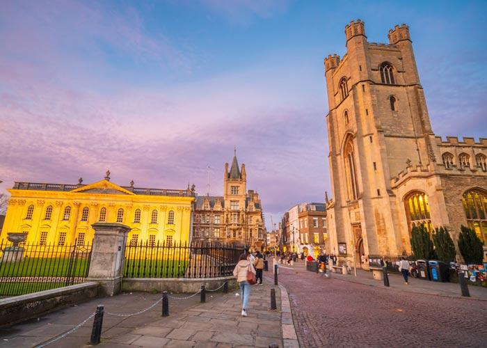 6 napos körutazás Dél-Angliában, repülőjeggyel, illetékkel, 3*-os szállással, reggelivel – vár Cambridge, Glastonbury, a Jurassic Coast, Brighton és Bath
