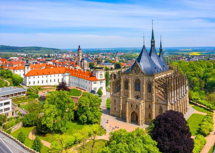 4 napos körutazás dél-csehországi kastélyokhoz, busszal, reggelivel, 3*-os szállással