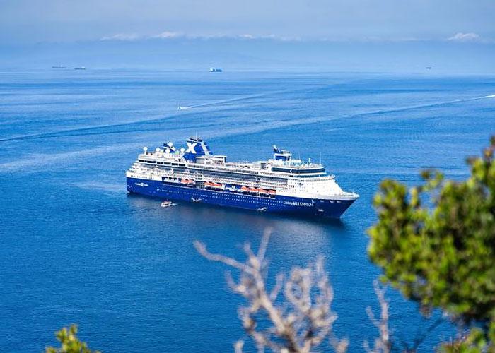 Celebrity Cruises szilveszteri hajóút Balitól Szingapúrig, repülőjeggyel, illetékekkel, a hajón teljes ellátással, idegenvezetéssel
