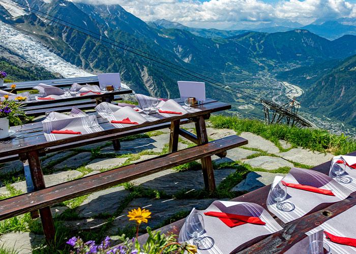 6 napos kirándulás csodás csúcsokon, a Dolomitok, a Matterhorn és a Mont-Blanc tájain, busszal, reggelivel, egy vacsorával, 3-4*-os szállásokkal, idegenvezetéssel
