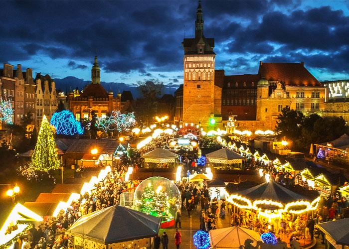 4 napos adventi körutazás Gdanskban és Varsóban, repülőjeggyel, illetékkel, reggelivel, 3-4*-os szállásokkal, idegenvezetéssel
