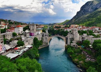 ELŐFOGLALÁSI AKCIÓ! 3 napos körutazás Bosznia-Hercegovinában, buszos utazással, reggelivel, 3*-os szállással – vár Split, Medjugorje, Szarajevó, a Kravica-vízesés és Mostar
