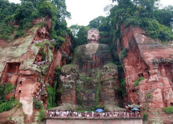 Körutazás Dél-Kínában és Tibetben, 11 éjszaka szállás 3-4*-os szállodákban félpanzióval, helyi buszos és repülős közlekedéssel, programokkal, belépőkkel, idegenvezetéssel
