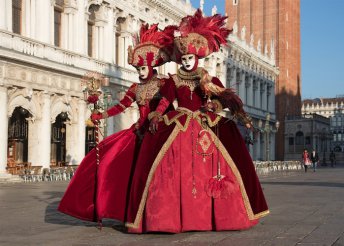 ELŐFOGLALÁSI AKCIÓ! Buszos utazás a velencei karnevál nyitó vagy záró hétvégéjére, 3 napos kirándulás reggelivel
