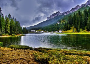 5 napos kirándulás és túrázás a Dolomitokban, pihenés vagy via ferrata kezdőknek és haladóknak, busszal, félpanzióval, idegenvezetéssel és túravezetéssel
