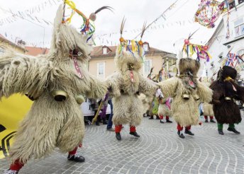 2 napos karnevál és farsang Szlovéniában, buszos utazással, 3*-os szállással, reggelivel, idegenvezetéssel
