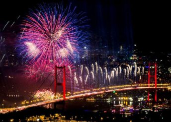 5 napos szilveszteri városnézés Isztambulban, repülőjeggyel, illetékkel, 3*-os szállással, félpanzióval, programokkal, idegenvezetéssel
