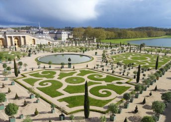 Látogatás Párizsban és a Loire-völgyi kastélyokban, busszal, 6 éjszaka szállással, reggelivel, idegenvezetéssel
