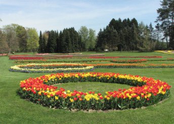 3 napos kaland Szlovéniában tulipánvirágzás idején, busszal, reggelivel, 3*-os szállással, idegenvezetéssel
