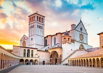 7 napos körutazás Toszkánában, reggelivel, buszos utazással, 4*-os szállodákban, idegenvezetéssel – Assisi, Firenze és Pisa érintésével
