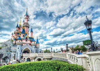 4 napos városnézés Párizsban Disneyland-látogatással, repülőjeggyel, illetékkel, reggelivel
