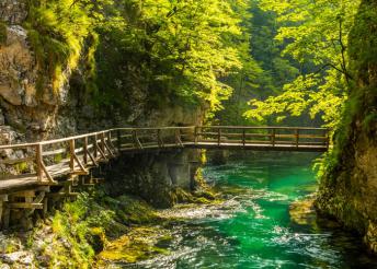 3 napos pünkösdi körutazás Szlovéniában, busszal, félpanzióval, idegenvezetéssel
