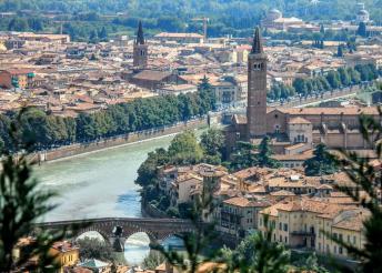 8 napos kirándulás az észak-olasz tóvidéken, buszos utazással, reggelivel, programokkal, idegenvezetéssel
