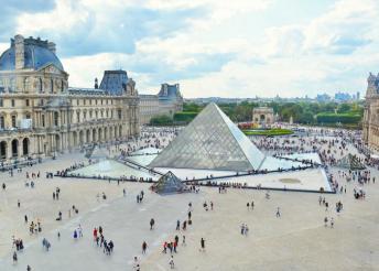 Vár Párizs, a szerelem és a fények városa, valamint Versailles és a lenyűgöző Loire-völgy, 6 nap reggelivel és buszos utazással
