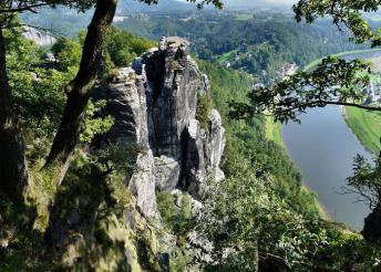 8 napos kirándulás Németországban, Szászországban és Türingiában, buszos utazással, reggelivel, idegenvezetéssel és programokkal
