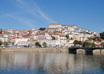 6 napos kirándulás Közép-Portugáliában lisszaboni és portói városnézéssel, repülőjeggyel, illetékkel, reggelivel, programokkal, idegenvezetéssel
