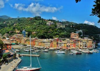 9 napos nyaralás az olasz riviérán, buszos utazással, félpanzióval, programokkal, idegenvezetéssel – Aquileia, Monaco, Torino, Portofino, Genova
