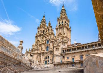 8 napos körutazás a Pireneusokban és Észak-Spanyolországban, repülőjeggyel, illetékkel, félpanzióval, programokkal, idegenvezetéssel – vár Lourdes, Bilbao és Carcassone fallal körülvett óvárosa
