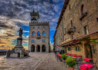 5 napos körutazás Bologna, San Marino, Rimini érintésével, busszal, reggelivel, 3*-os szállással, idegenvezetéssel
