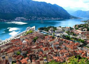 Montenegrói buszos kirándulás albániai kiruccanással, 5 éjszaka szállás félpanzióval a Hotel Villa Fontanában, helyi magyar idegenvezetéssel, fakultatív programokkal
