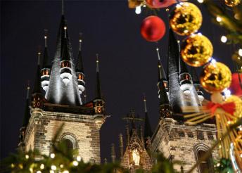 3 napos advent Prágában, buszos utazással, reggelivel, 3*-os szállással, idegenvezetéssel

