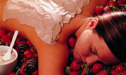 „Eperfelhő” wellness masszázs bőrfiatalító testradírozással