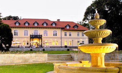 4 nap 2 főre a tarcali Gróf Degenfeld Kastélyszállóban, reggelivel, borkóstolóval, wellnessbelépővel