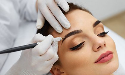 Soft powder vagy 3D szálas szemöldök-tetoválás az újpesti Gyöngy Szalonban