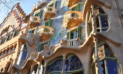 Valentin napi városnézés Barcelonában, repülőjeggyel, illetékkel, reggelivel, 3*-os szállással